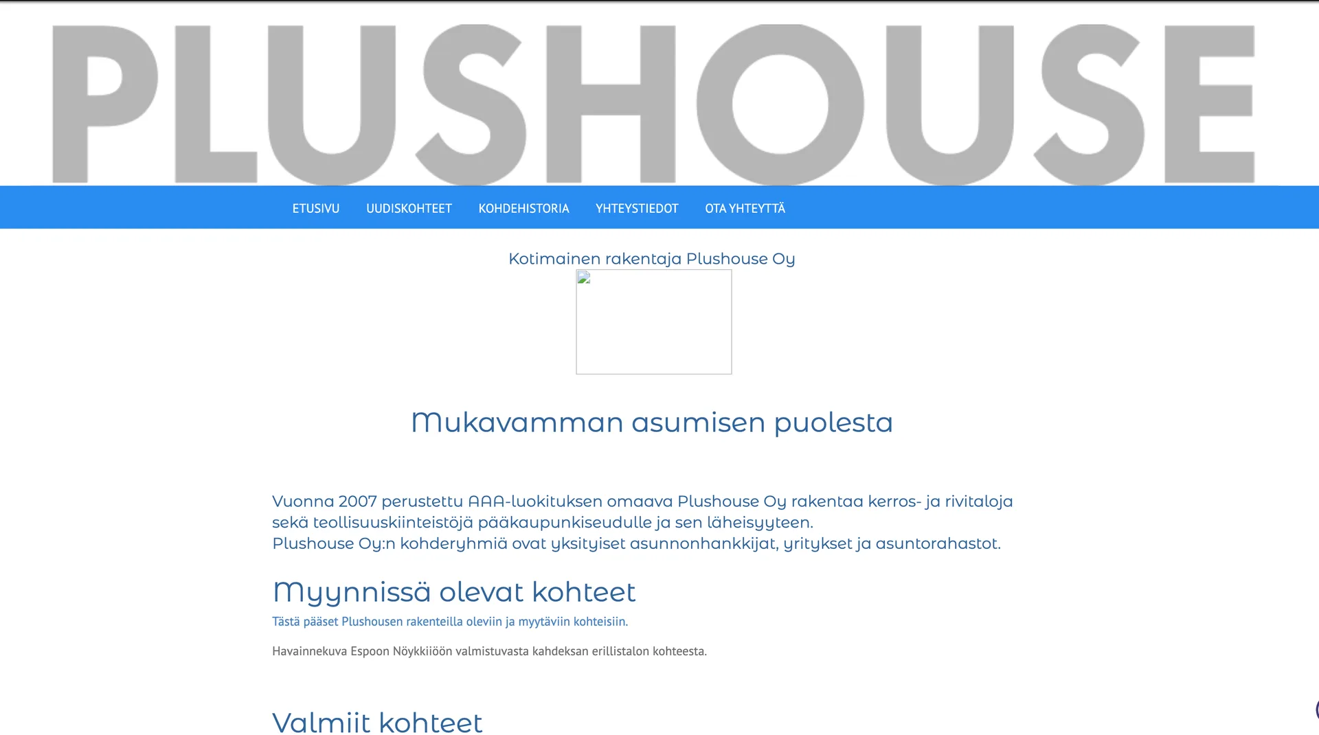 PlusHouse Oy:n vanhat kotisivut — vanhentunut ulkoasu, rikkinäinen kuva ja epäselvä rakenne